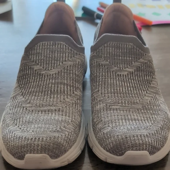 Skechers Women's Gray Slip-On Sneakers - Picture 3 of 6